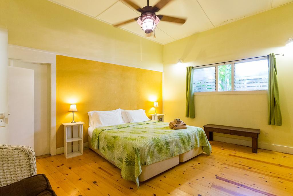 Nalu Kai Lodge Paia Hotel Room photo