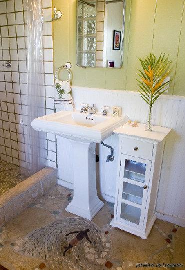 Nalu Kai Lodge Paia Hotel Room photo