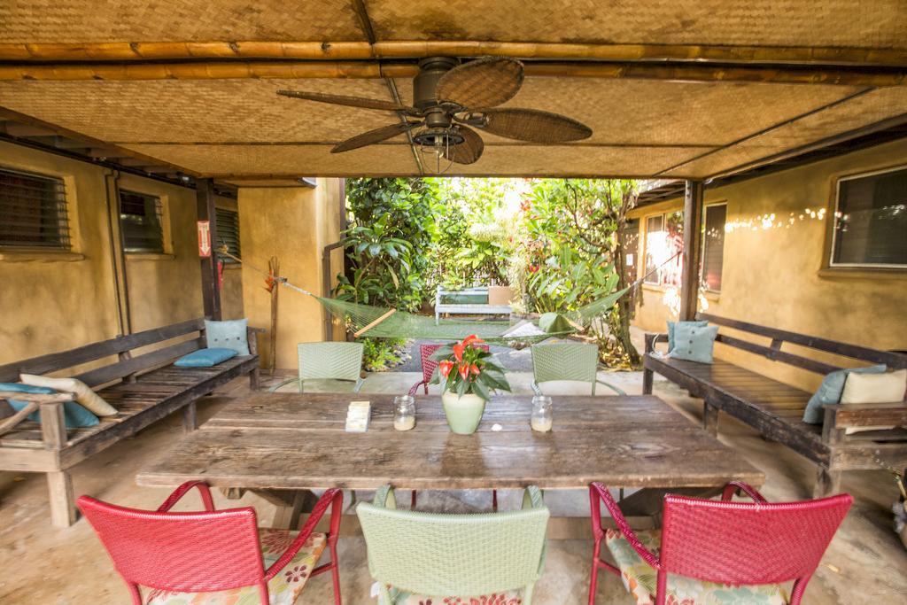 Nalu Kai Lodge Paia Hotel Exterior photo
